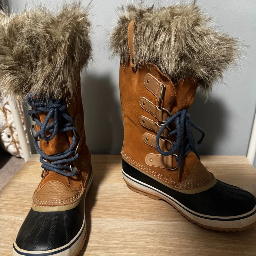 Sorel Joan of Arctic Waterproof Boots | Womens 9 | Fur Trim - Picture 2 of 4